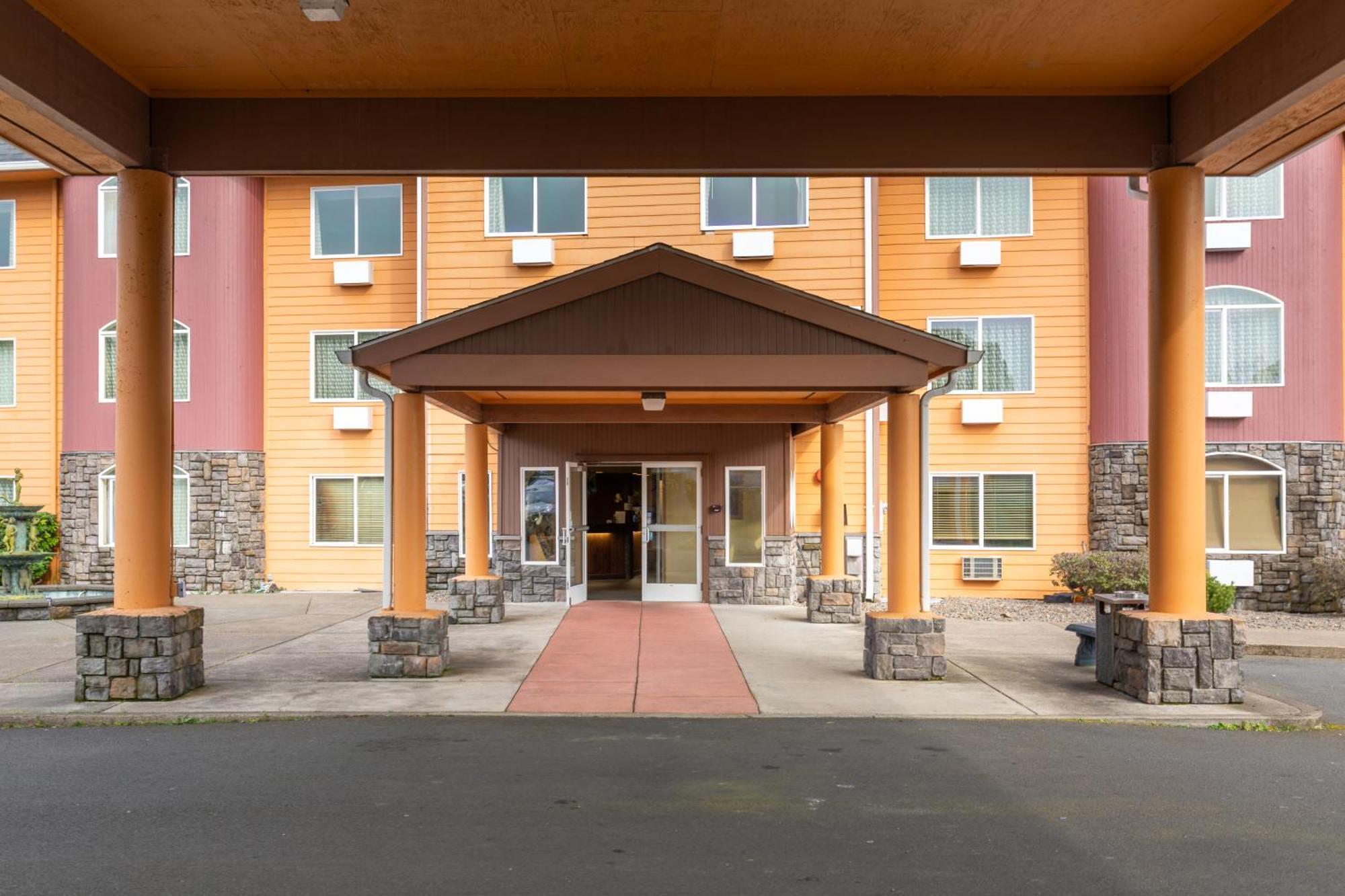 Palace Inn & Suites Линкольн-Сити Экстерьер фото