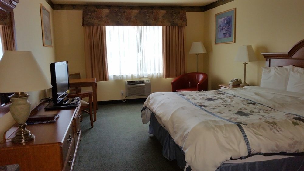 Palace Inn & Suites Линкольн-Сити Экстерьер фото