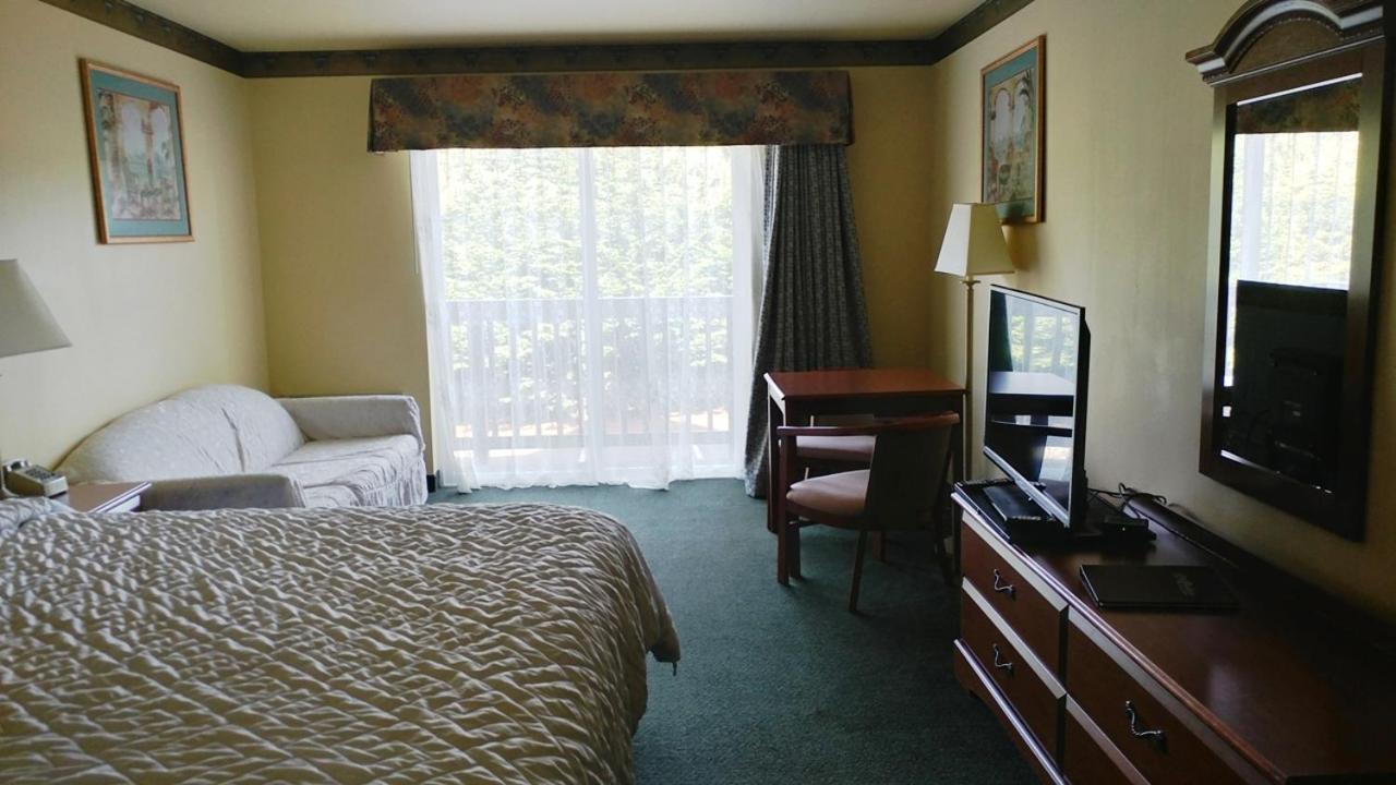Palace Inn & Suites Линкольн-Сити Экстерьер фото