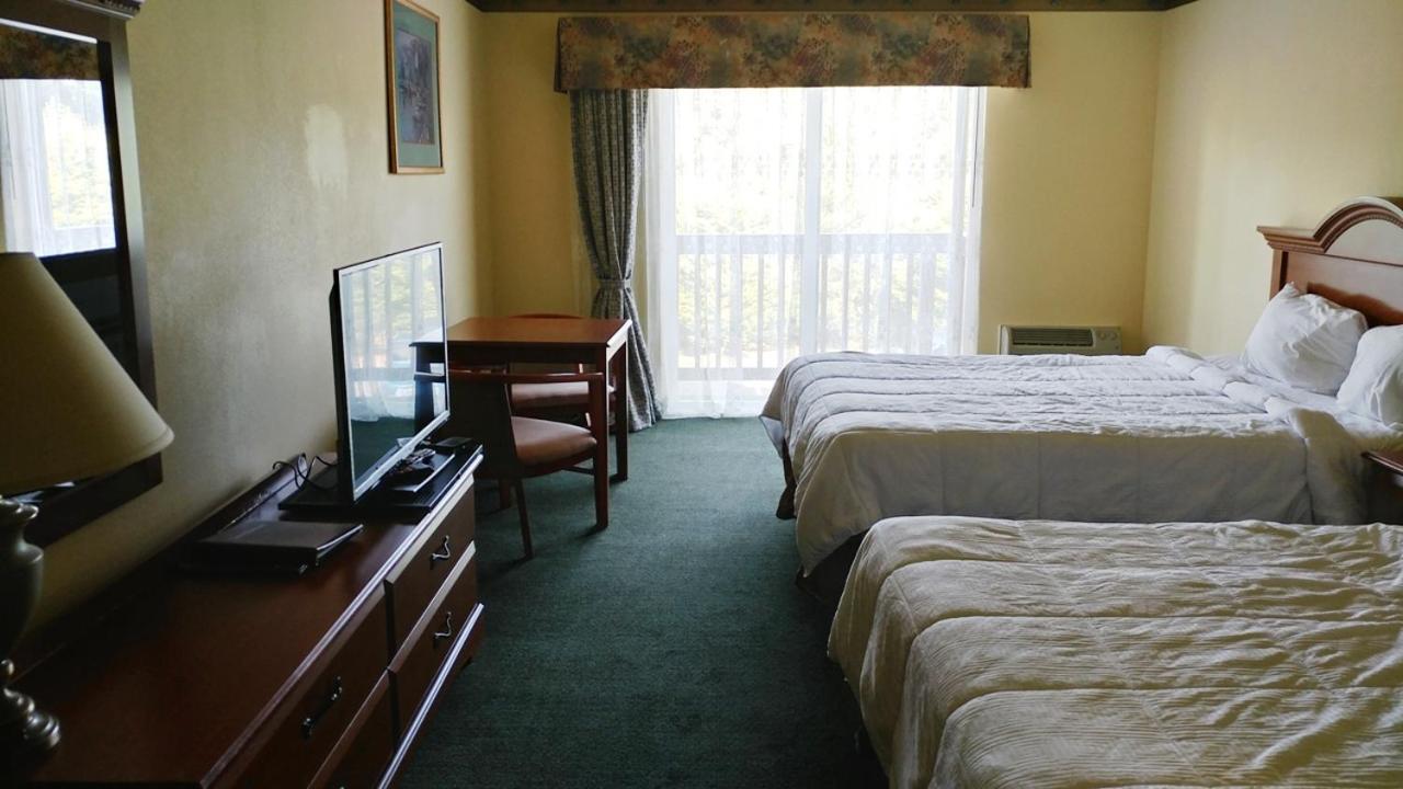 Palace Inn & Suites Линкольн-Сити Экстерьер фото