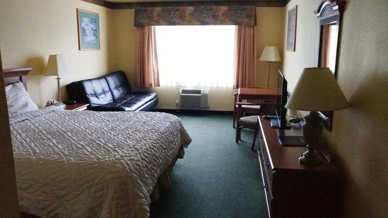 Palace Inn & Suites Линкольн-Сити Экстерьер фото