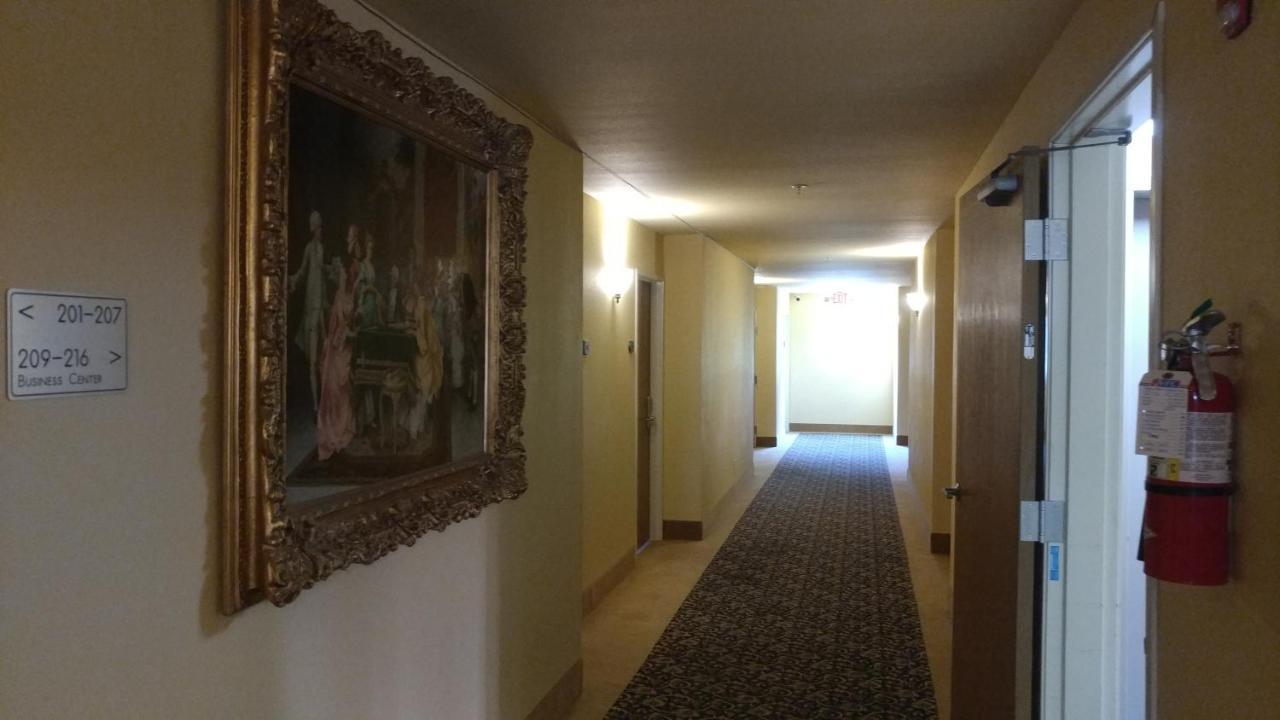 Palace Inn & Suites Линкольн-Сити Экстерьер фото